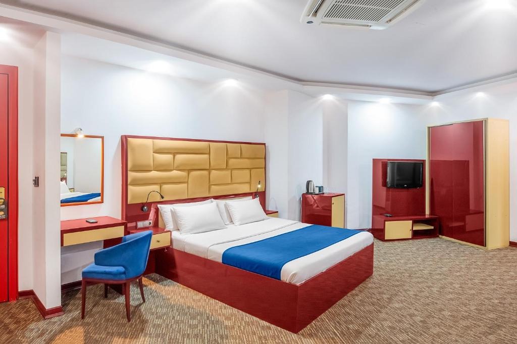 هتل دنیز تفلیس